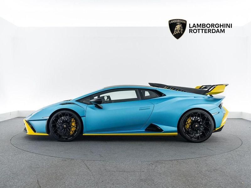 Gebraucht Lamborghini Huracán 640 PS (470 kW) 2024 Blau