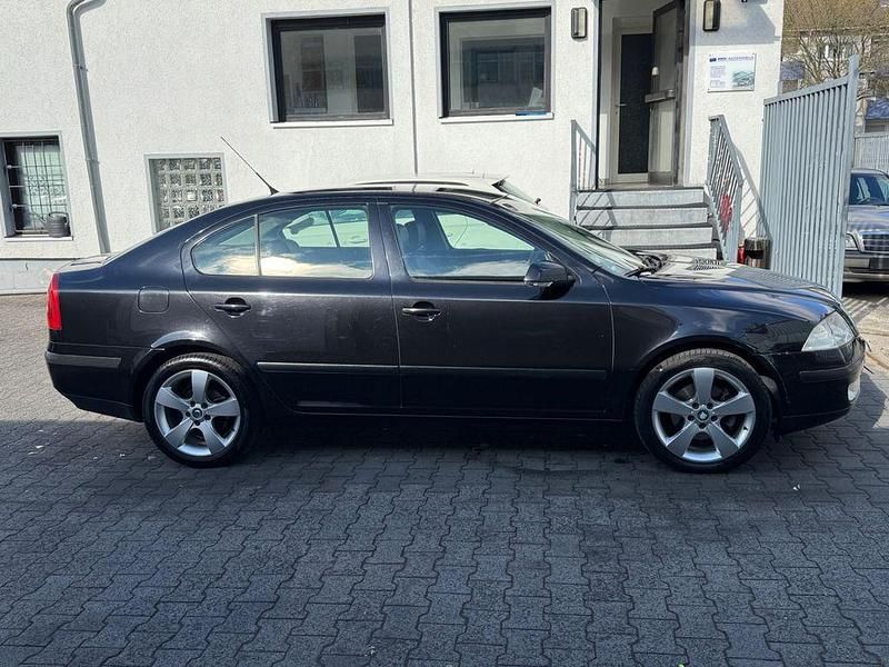 Gebraucht Skoda Octavia Elegance 160 PS (117 kW) 2008 Schwarz Limousine