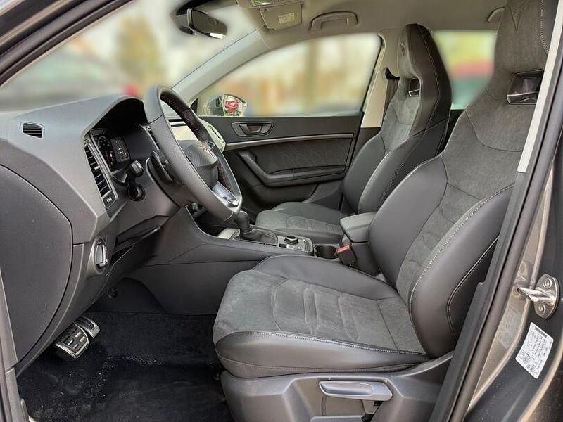 Neu Cupra Ateca 190 PS (139 kW) 2026 Grau SUV
