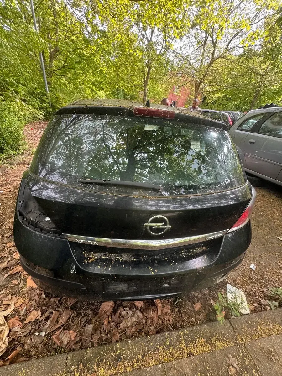Gebraucht Opel Astra 80 PS (58 kW) 2004 Schwarz Kleinwagen