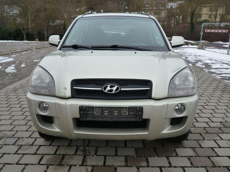 Gebraucht Hyundai Tucson GLS 141 PS (103 kW) 2007 Silber SUV