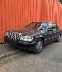 Violet Gebraucht 1991 Mercedes 190 Limousine | 4.500 € - Bild 1/4