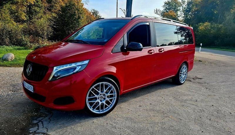 Rot Gebraucht 2014 Mercedes V250 Avantgarde Edition Van / Kleinbus | 34.000 € (Guter Preis) - Bild 1/4