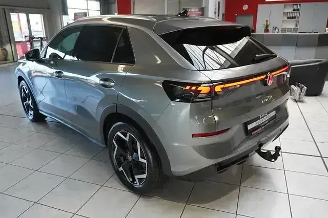Gebraucht VW T-Roc R-line 150 PS (110 kW) 2026 Grau SUV