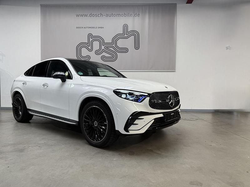 Polarweiß Gebraucht 2025 Mercedes GLC300 AMG Coupé | 68.990 € (Fairer Preis) - Bild 1/4