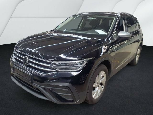 Schwarz Gebraucht 2024 VW Tiguan Life SUV | 36.890 € (Etwas zu teuer) - Bild 1/2