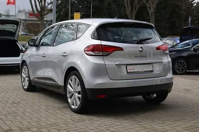 Usata Renault Scenic E-Tech 116 CV (85 kW) 2020 Argento Monovolume