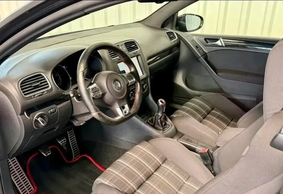 Gebraucht VW Golf VII GTI 211 PS (155 kW) 2012 Grau Kleinwagen