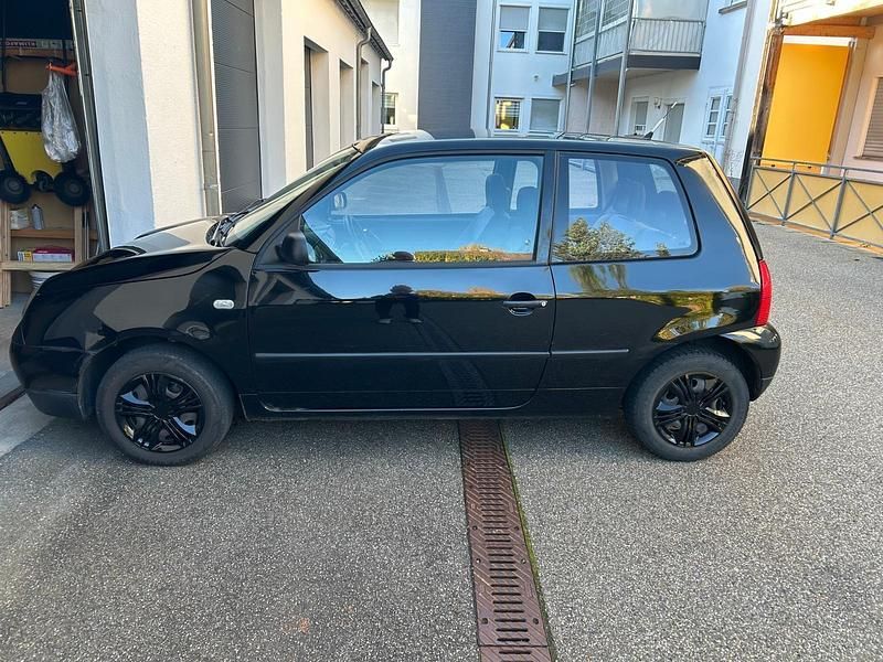 Schwarz Gebraucht 2000 VW Lupo Kleinwagen | 1.100 € (Fairer Preis) - Bild 1/4