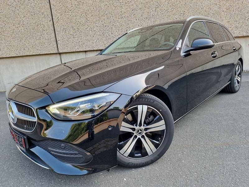 Schwarz Gebraucht 2022 Mercedes C200 Limousine | 24.950 € (Guter Preis) - Bild 1/4