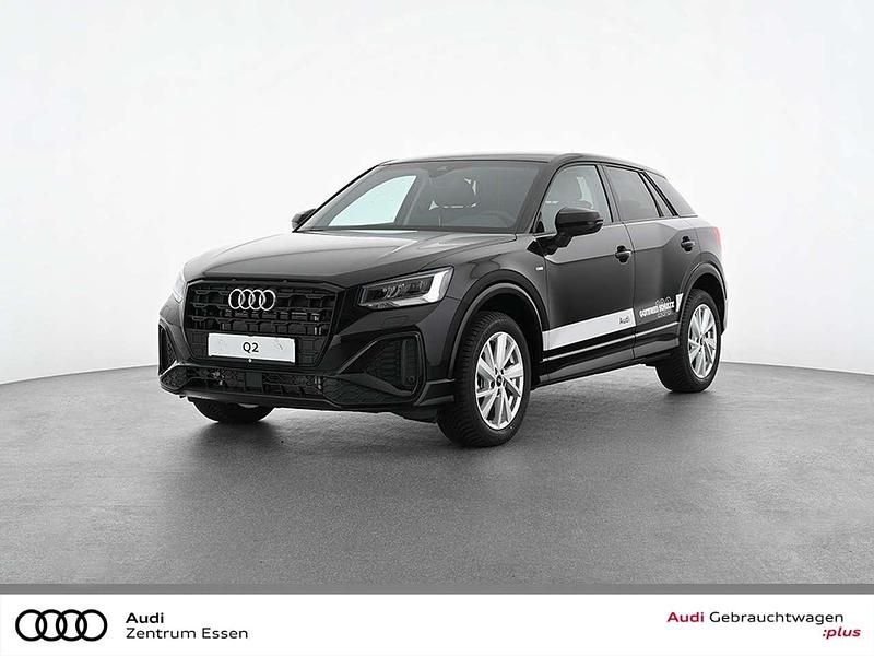Mythosschwarz metallic Gebraucht 2024 Audi Q2 S-Line SUV | 31.950 € (Fairer Preis) - Bild 1/3