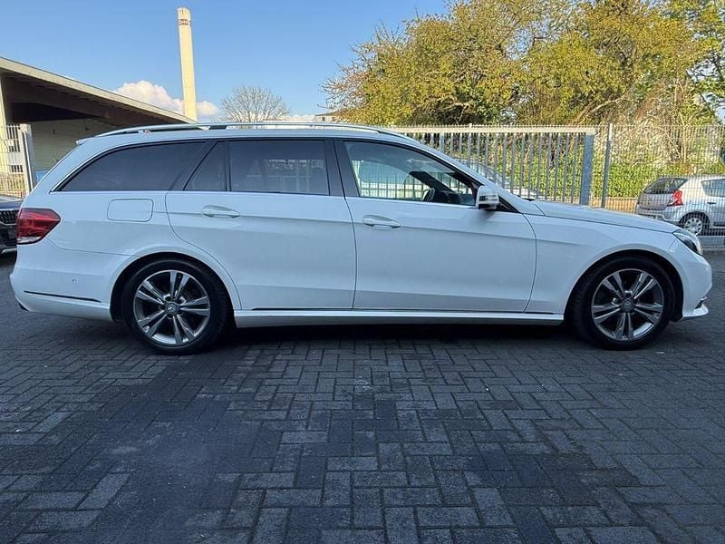 Usata Mercedes E220 170 CV (125 kW) 2015 Bianco Station wagon