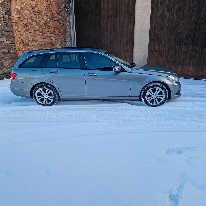 Gebraucht Mercedes C200 184 PS (135 kW) 2012 Kombi