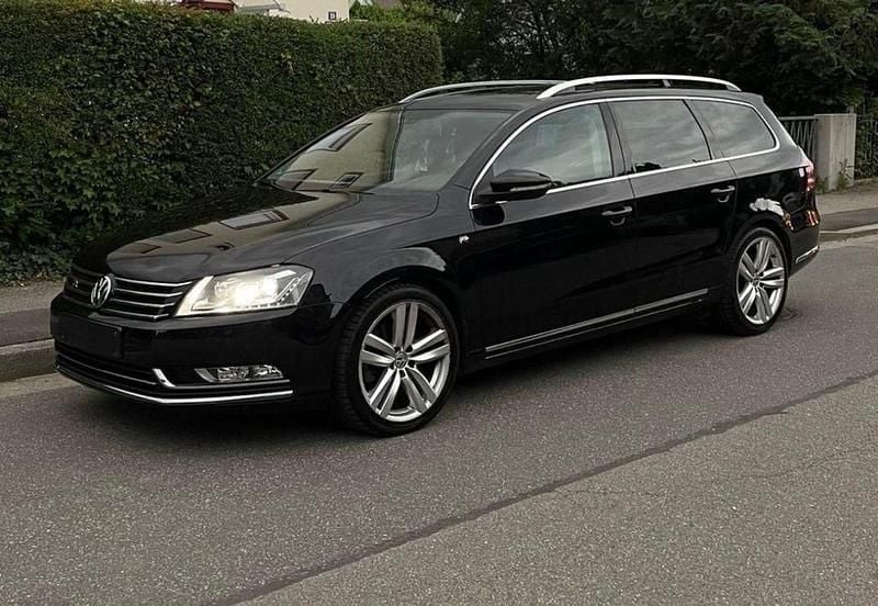 Schwarz Gebraucht 2012 VW Passat Highline Kombi | 9.000 € (Fairer Preis) - Bild 1/4