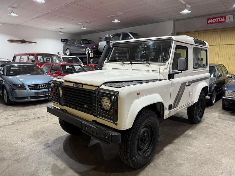 Weiß Gebraucht 1997 Land Rover Defender SUV | 21.900 € (Superpreis) - Bild 1/4