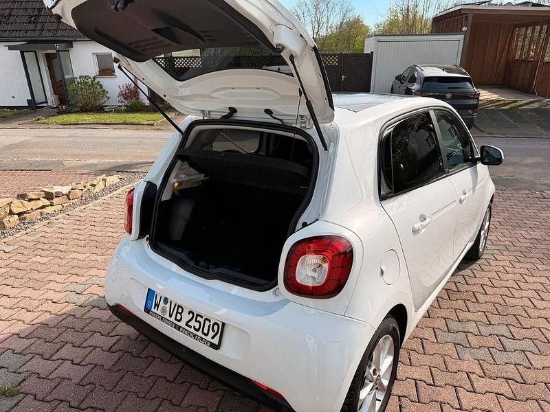 Gebraucht Smart ForFour Prime 90 PS (66 kW) 2016 Weiß Kleinwagen