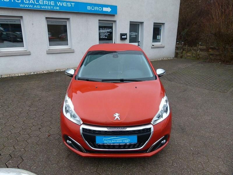 Gebraucht Peugeot 208 Allure 110 PS (80 kW) 2016 Orange Kleinwagen