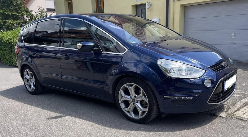 Blau Gebraucht 2012 Ford S-MAX Titanium Van / Kleinbus | 6.500 € (Guter Preis) - Bild 1/4