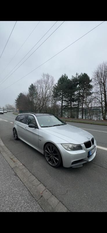 Silber Gebraucht 2006 BMW 330 M Sport Kombi | 3.500 € (Fairer Preis) - Bild 1/4