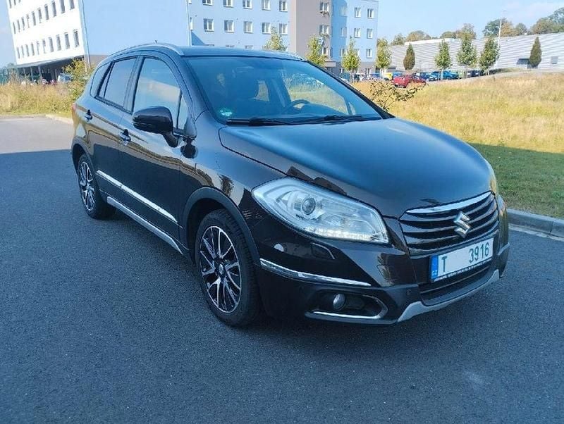 Braun Gebraucht 2015 Suzuki SX4 S-Cross Comfort SUV | 9.999 € (Fairer Preis) - Bild 1/4