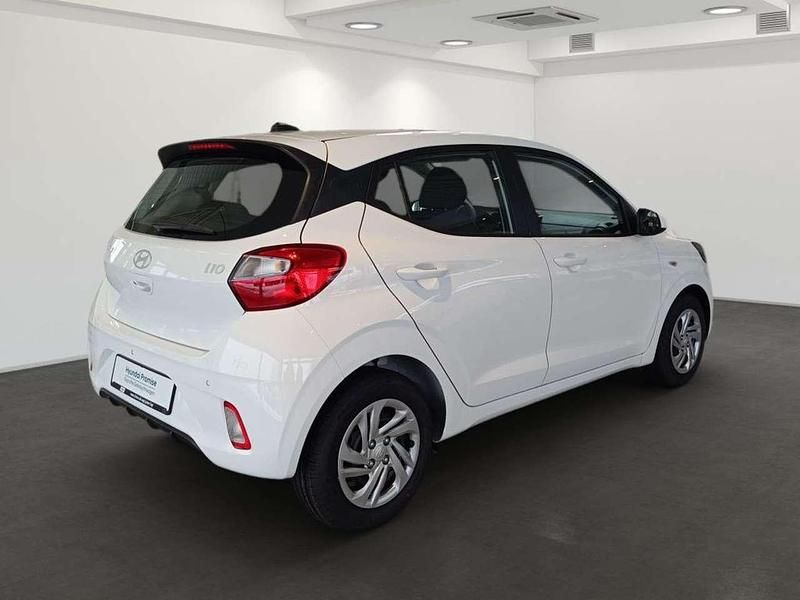 Gebraucht Hyundai i10 Select 63 PS (46 kW) 2026 Atlas white Kleinwagen