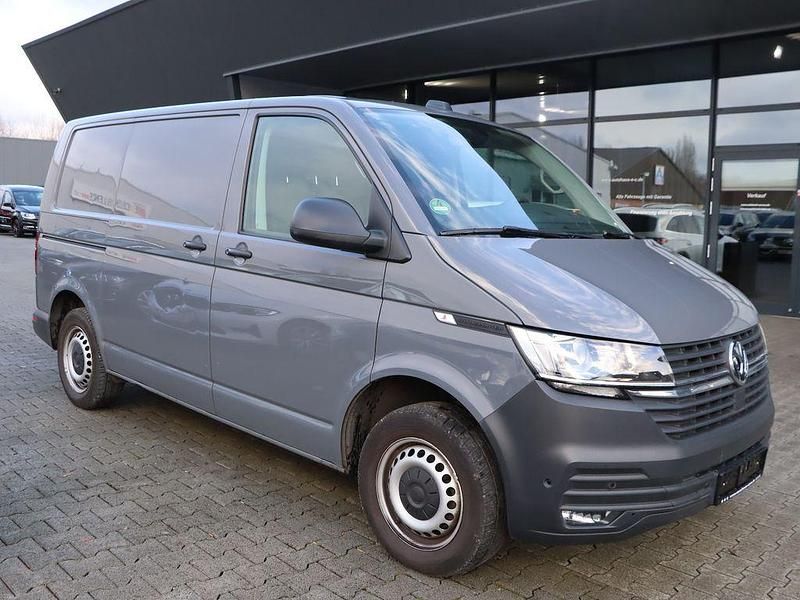 Gebraucht VW Transporter 110 PS (80 kW) 2021 Grau Van