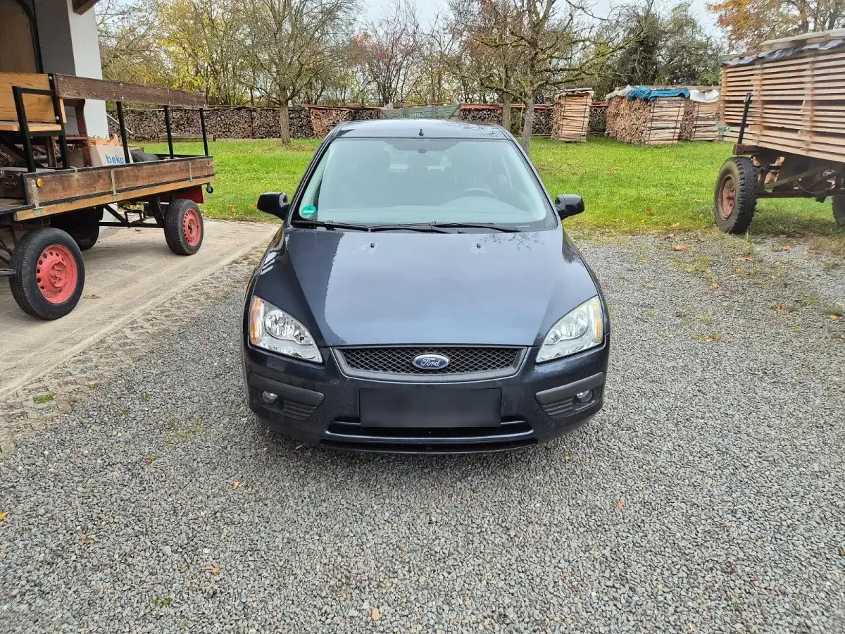 Gebraucht Ford Focus 80 PS (58 kW) 2006 Blau Limousine
