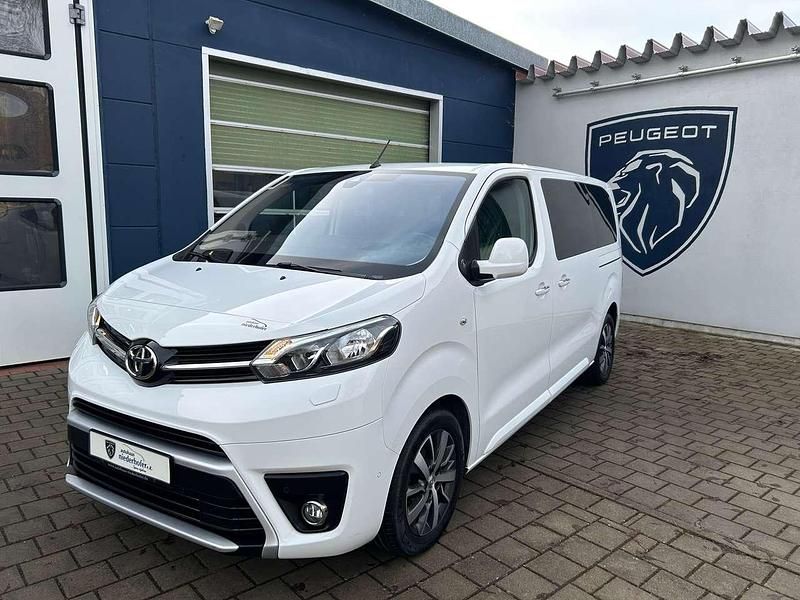 Other Gebraucht 2021 Toyota Proace Verso Team Kombi | 24.990 € (Guter Preis) - Bild 1/4