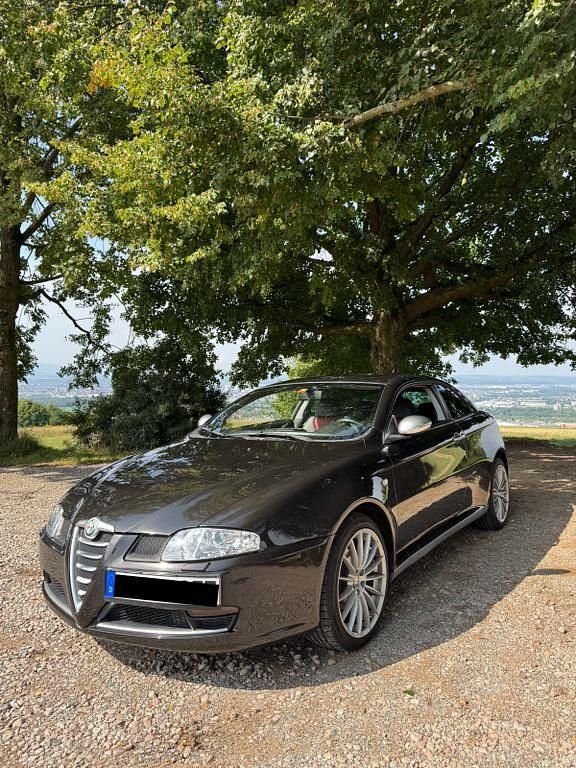 Schwarz Gebraucht 2007 Alfa Romeo GT Distinctive Coupé | 7.900 € (Teuer) - Bild 1/4