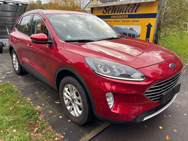 Rot Gebraucht 2022 Ford Kuga Titanium SUV | 13.800 € (Superpreis) - Bild 1/4