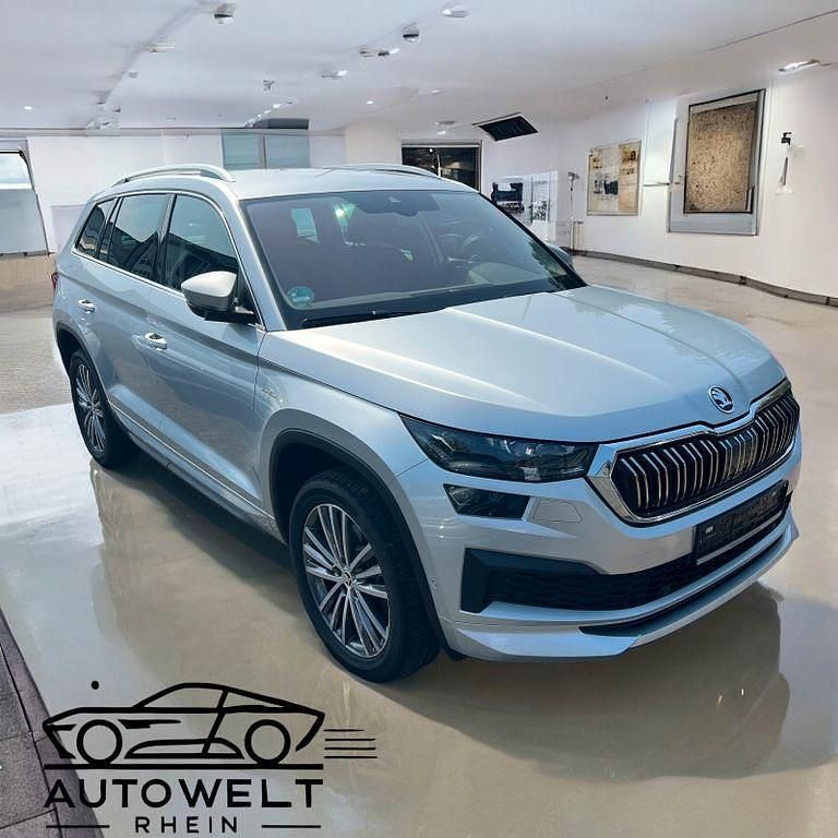 Silber Gebraucht 2022 Skoda Kodiaq LAURIN & KLEMENT SUV | 27.990 € (Etwas zu teuer) - Bild 1/4