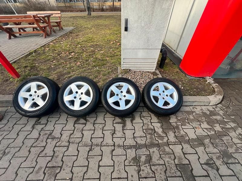 Gebraucht Peugeot 207 110 PS (80 kW) 2007 Rot Kleinwagen