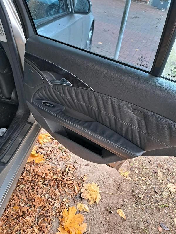 Gebraucht Mercedes E320 Avantgarde 204 PS (150 kW) 2004 Grau Limousine