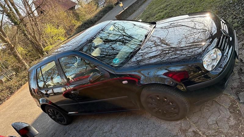Gebraucht VW Golf IV Edition 116 PS (85 kW) 2000 Schwarz Limousine
