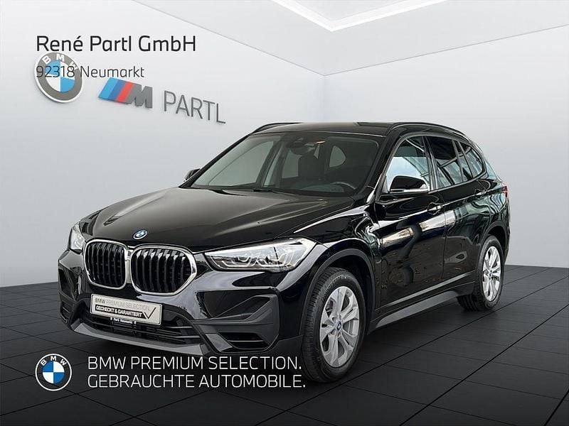 Schwarz uni Gebraucht 2022 BMW X1 Advantage SUV | 27.940 € (Fairer Preis) - Bild 1/4