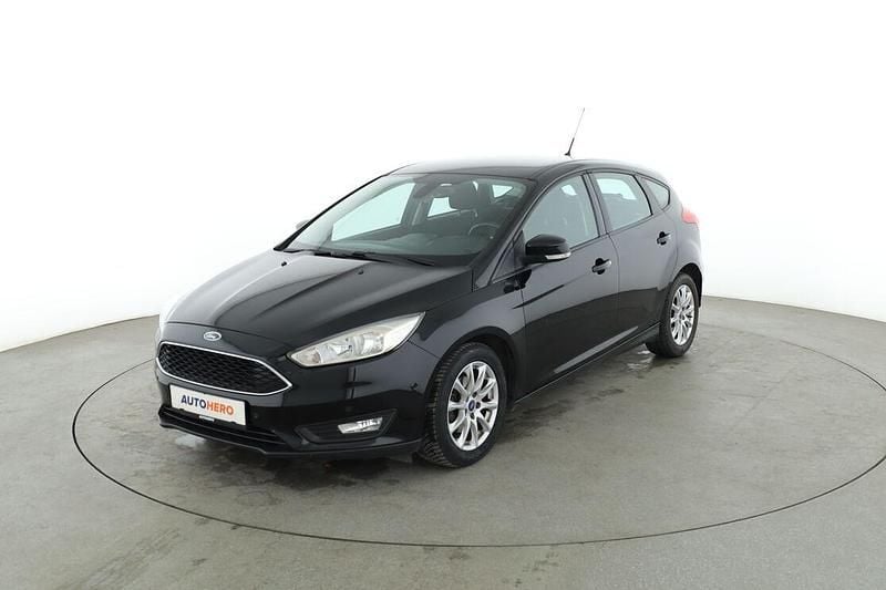 Gebraucht Ford Focus Trend 101 PS (74 kW) 2016 Limousine