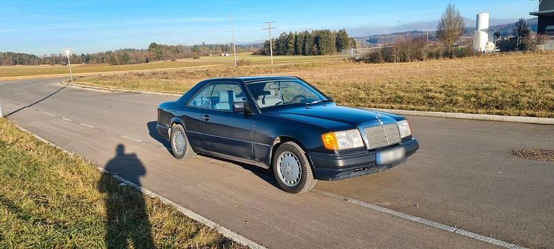 Gebraucht Mercedes 230 136 PS (100 kW) 1991 Blau Coupé