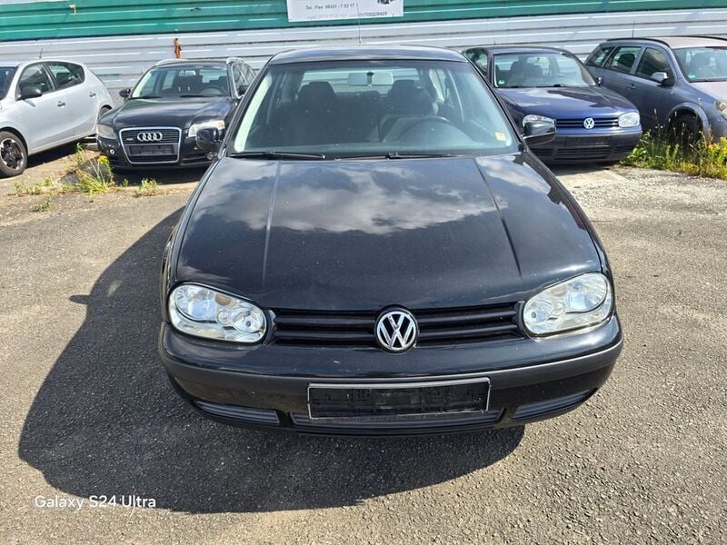 Gebraucht VW Golf IV 75 PS (55 kW) 2002 Schwarz Kleinwagen