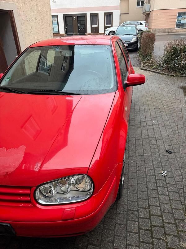 Gebraucht VW Golf IV 74 PS (54 kW) 1999 Rot Kleinwagen