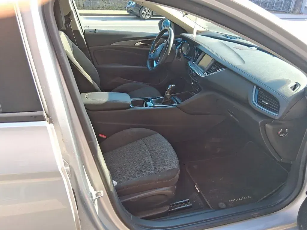 Gebraucht Opel Insignia Sport 136 PS (100 kW) 2018 Silber Limousine