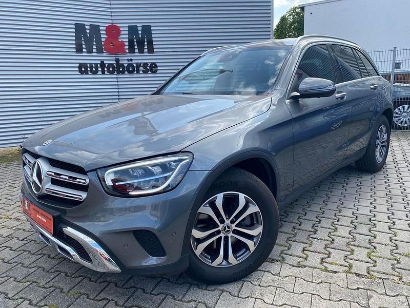 Gebraucht Mercedes GLC220 194 PS (142 kW) 2021 Grau SUV
