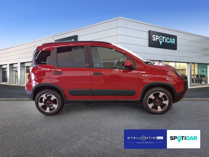 Gebraucht Fiat Panda Red 69 PS (50 kW) 2023 Rot Kleinwagen