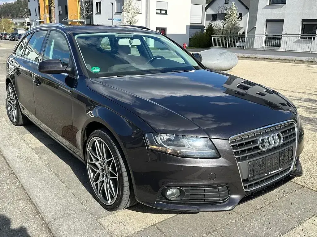 Gebraucht Audi A4 Ambition 120 PS (88 kW) 2010 Schwarz Kombi