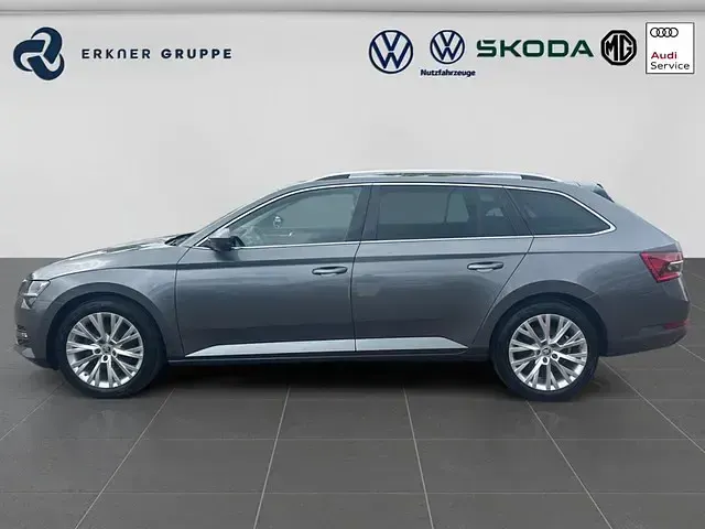 Gebraucht Skoda Superb Style 150 PS (110 kW) 2024 Kombi
