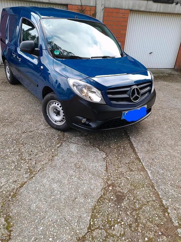 Blau Gebraucht 2015 Mercedes Citan 109 Van / Kleinbus | 8.200 € (Fairer Preis) - Bild 1/4
