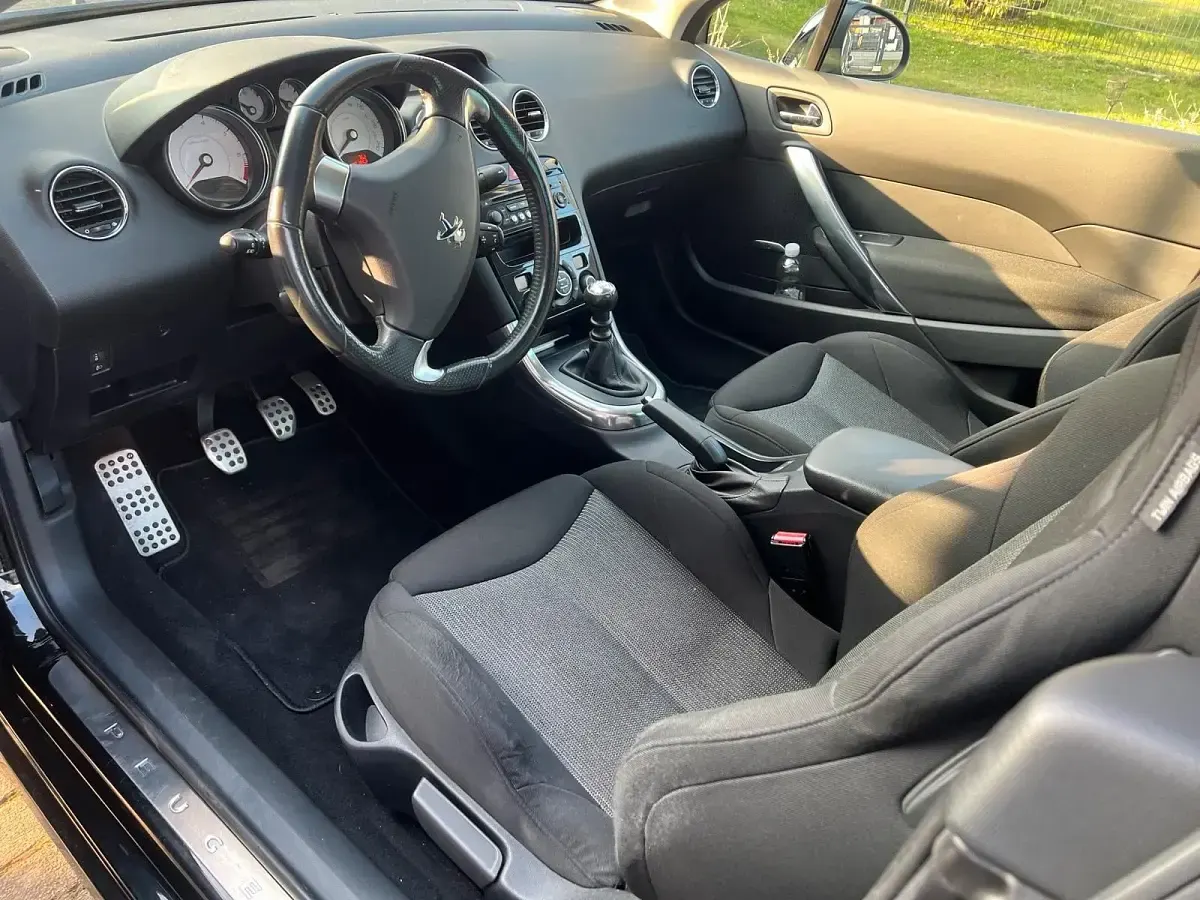 Gebraucht Peugeot 308 CC 115 PS (84 kW) 2014 Schwarz Cabrio