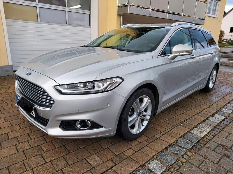 Silber Gebraucht 2016 Ford Mondeo Titanium Limousine | 9.580 € (Fairer Preis) - Bild 1/4