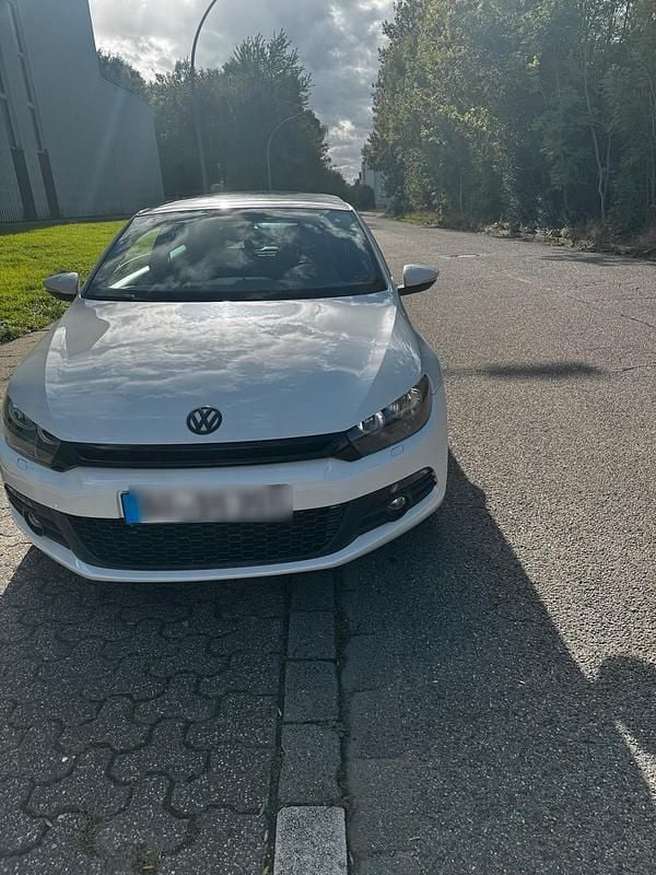 Weiß Gebraucht 2009 VW Scirocco Coupé | 10.000 € (Etwas zu teuer) - Bild 1/4