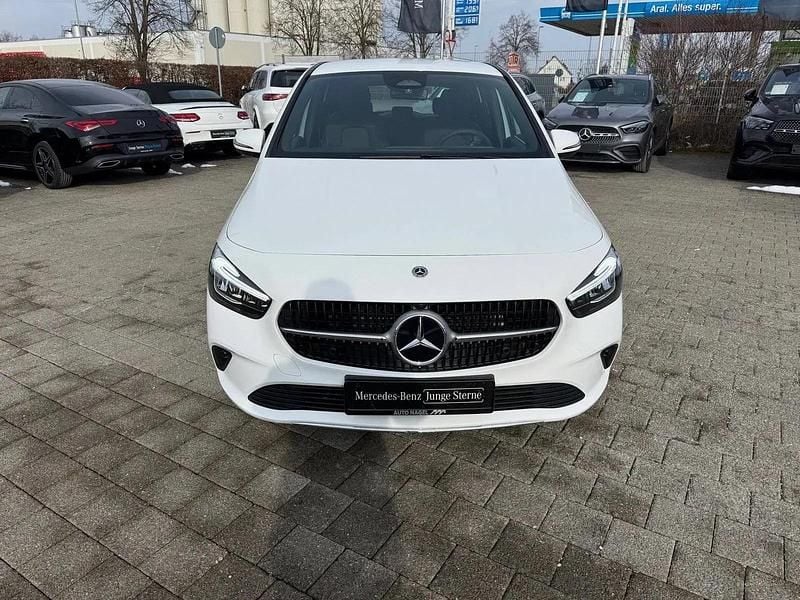 Gebraucht Mercedes B200 Progressive 163 PS (119 kW) 2024 Andere Van / Kleinbus