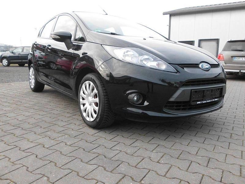 Gebraucht Ford Fiesta 60 PS (44 kW) 2010 Schwarz Limousine